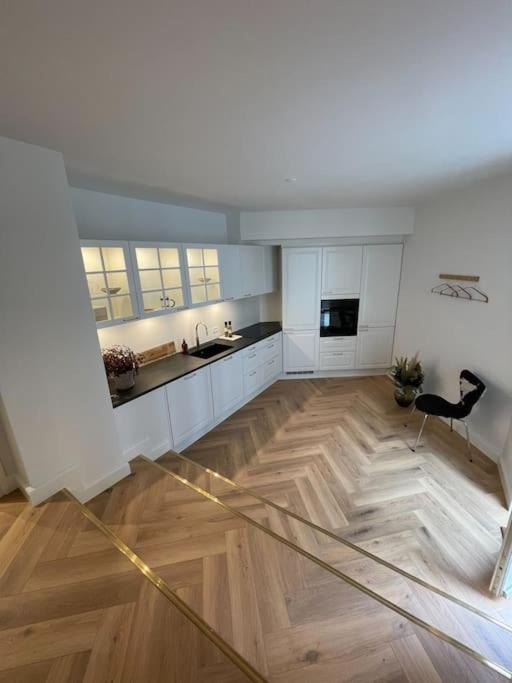 Nyrenoveret Charmerende Lejlighed I Odense C! Apartment Exterior foto