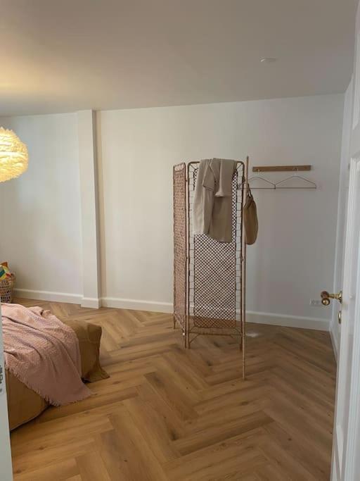 Nyrenoveret Charmerende Lejlighed I Odense C! Apartment Exterior foto