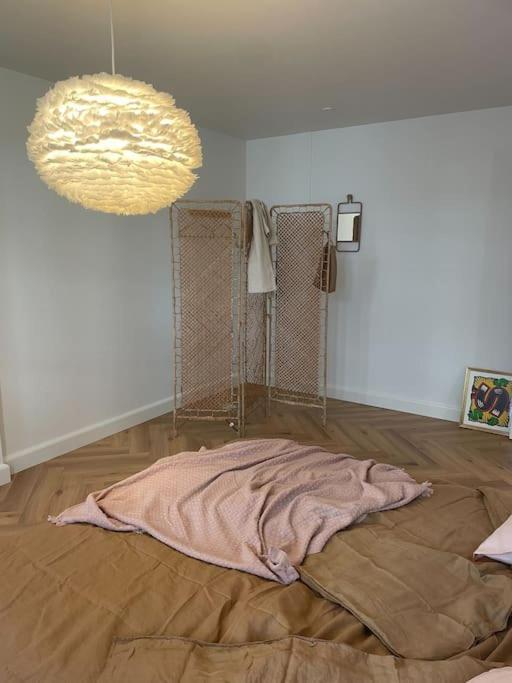 Nyrenoveret Charmerende Lejlighed I Odense C! Apartment Exterior foto