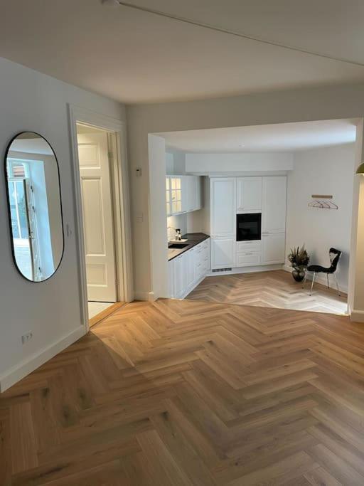 Nyrenoveret Charmerende Lejlighed I Odense C! Apartment Exterior foto