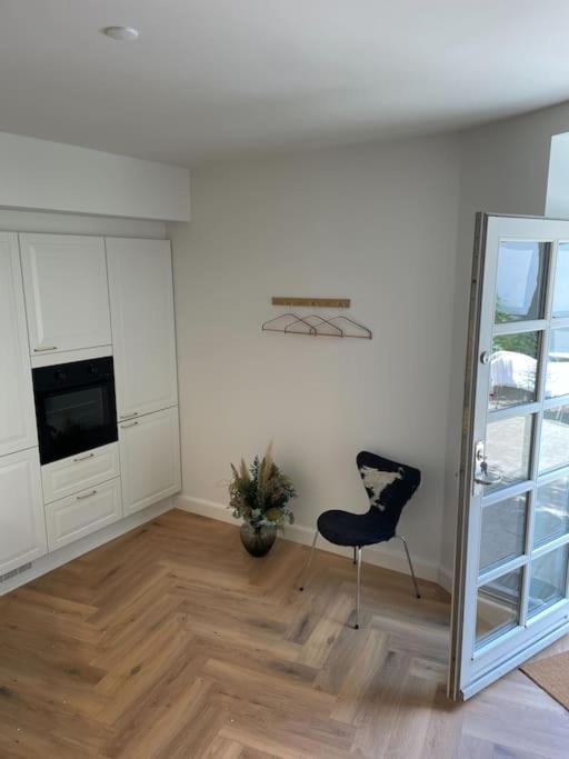 Nyrenoveret Charmerende Lejlighed I Odense C! Apartment Exterior foto